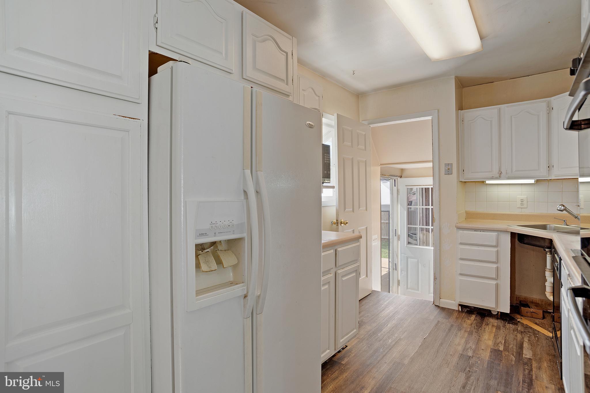 8259 Quarterfield Road Severn, MD 21144 - Photo 11 of 36