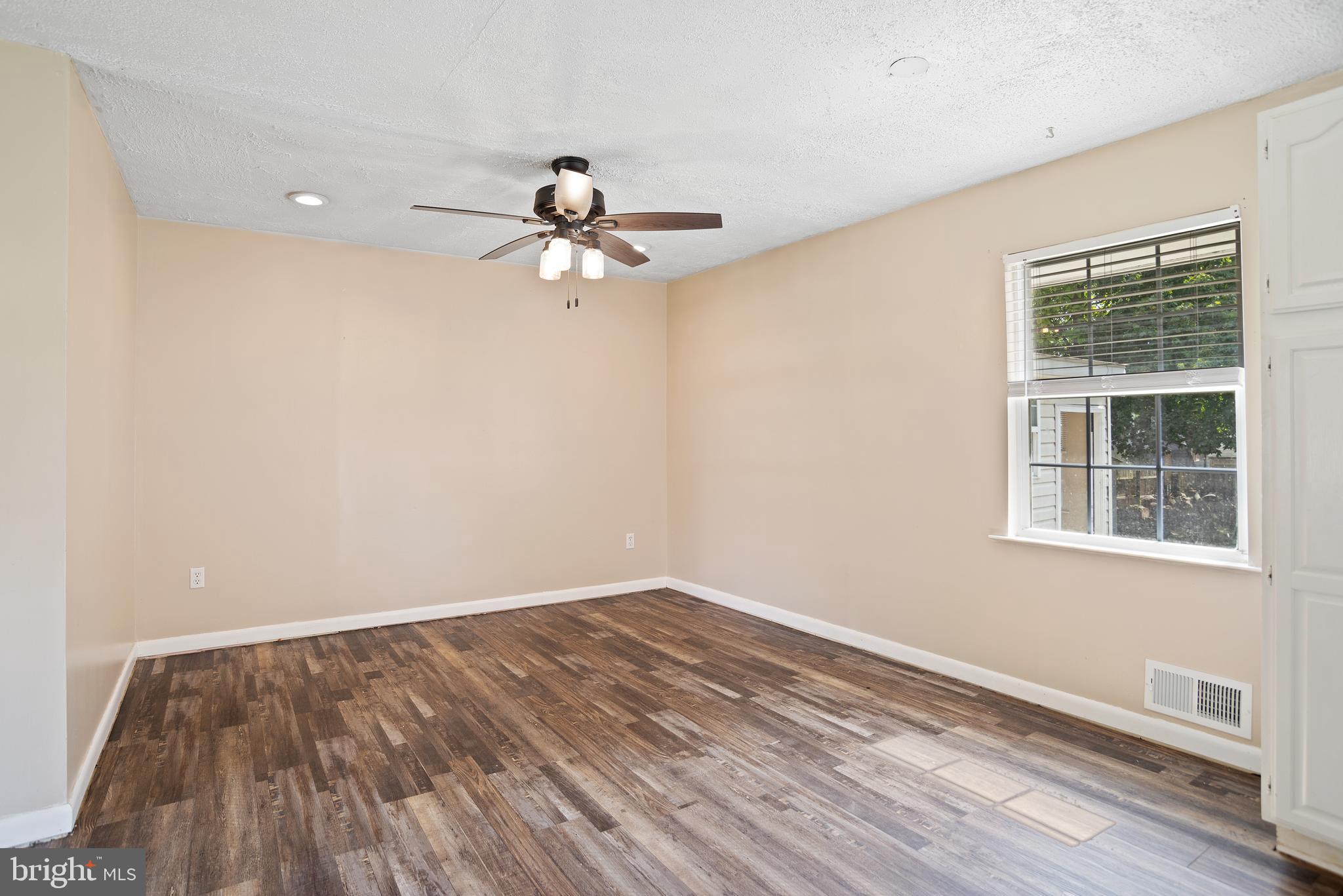 8259 Quarterfield Road Severn, MD 21144 - Photo 8 of 36