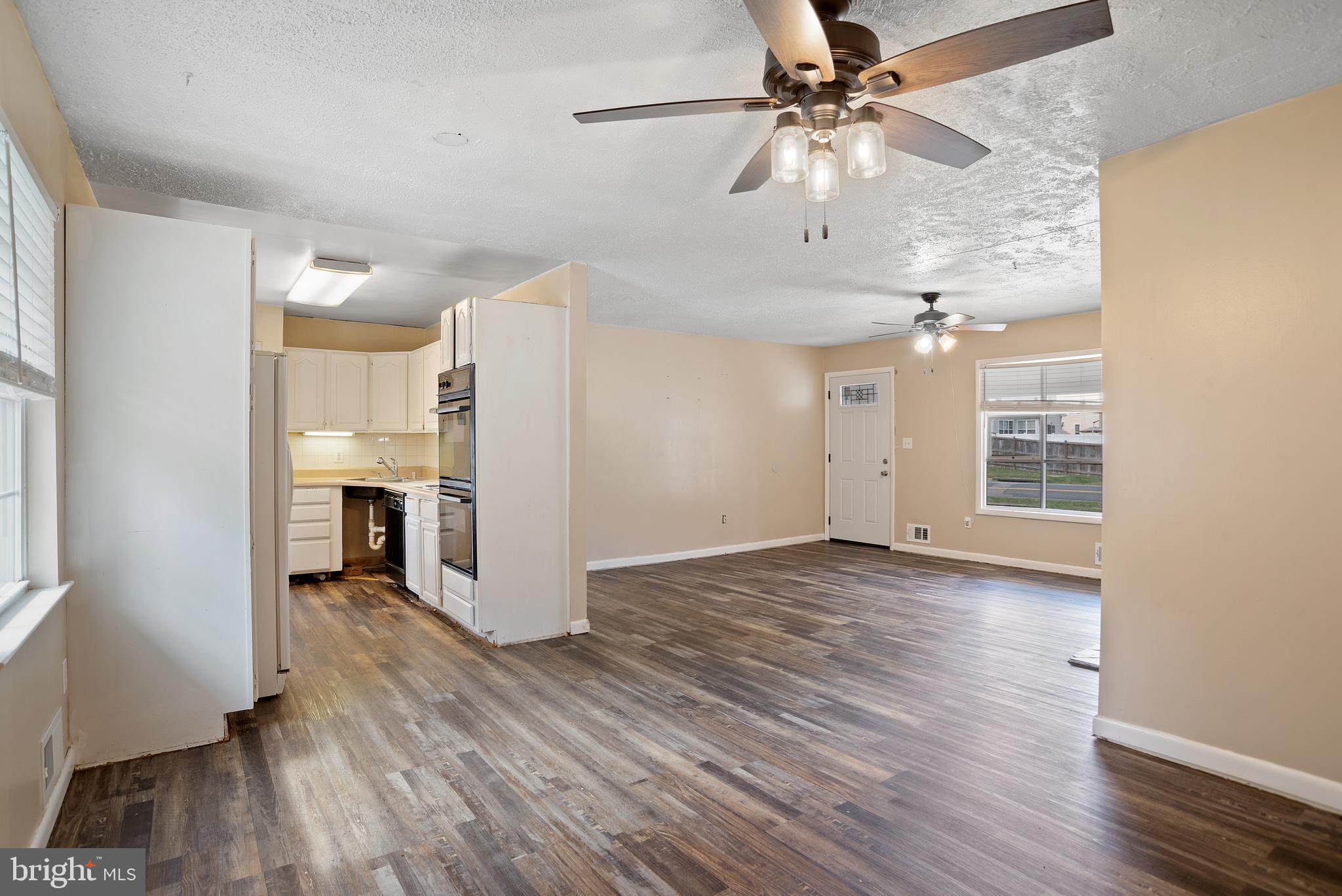 8259 Quarterfield Road Severn, MD 21144 - Photo 10 of 36