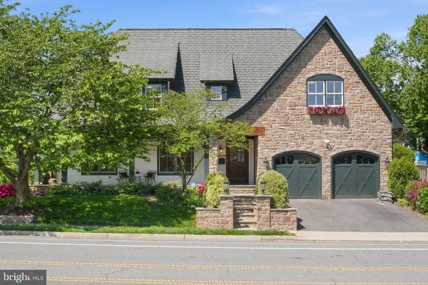 $2,549,000 | 2808 John Marshall Drive, Arlington, VA 22207