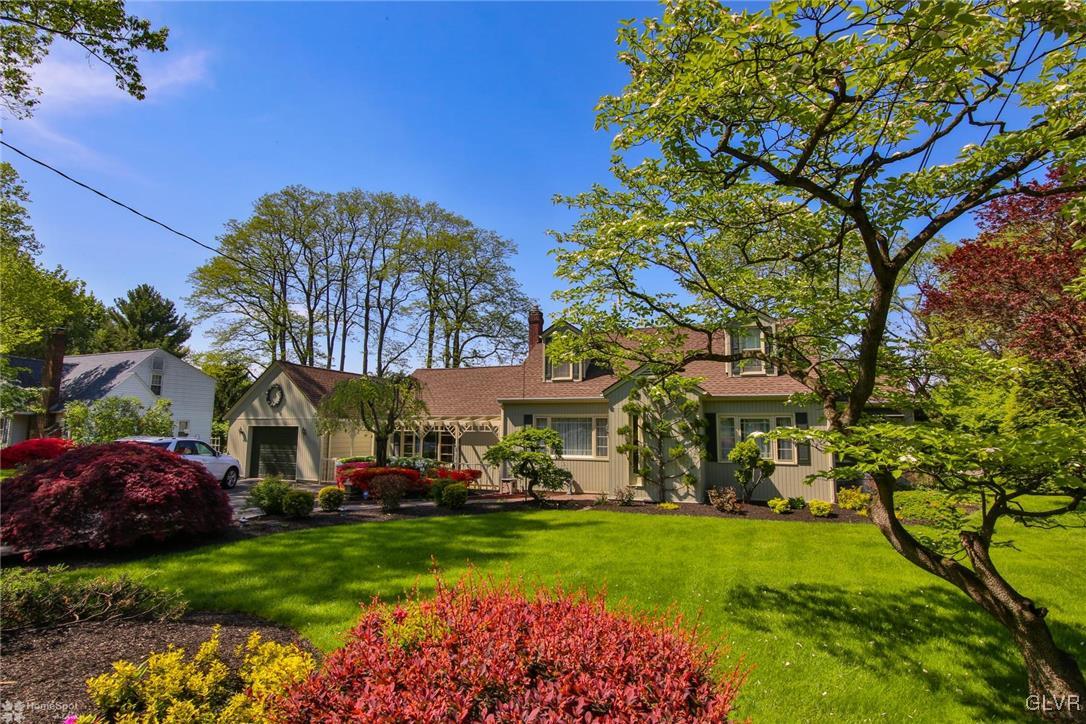 259 East Macada Road Bethlehem, PA 18017 - Photo 2 of 38 Gallery Image 2