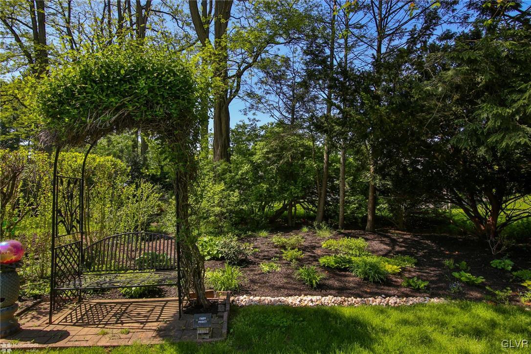 259 East Macada Road Bethlehem, PA 18017 - Photo 28 of 38 Gallery Image 28