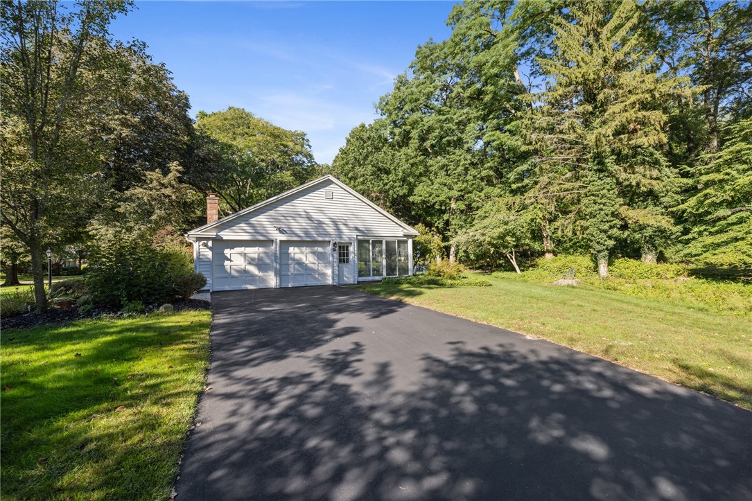 10 New England Drive Pittsford, NY 14618 - Photo 38 of 42 Gallery Image 38