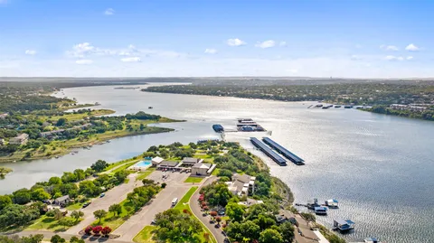 $799,000 | 18401 Lakepoint Circle, Point Venture, TX 78645