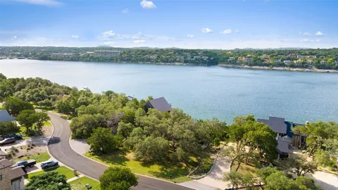 $799,000 | 18401 Lakepoint Circle, Point Venture, TX 78645