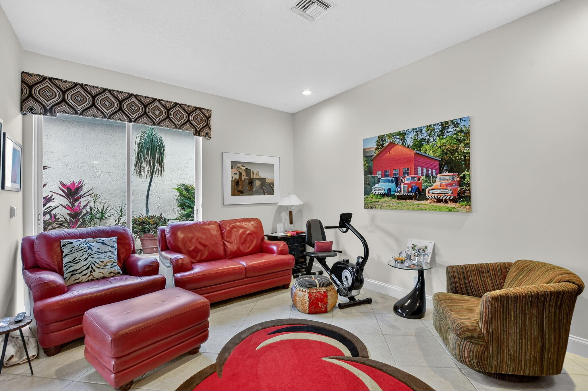 7997 Travelers Tree Drive Boca Raton, FL 33433 - Photo 21 of 54 a living room with furniture