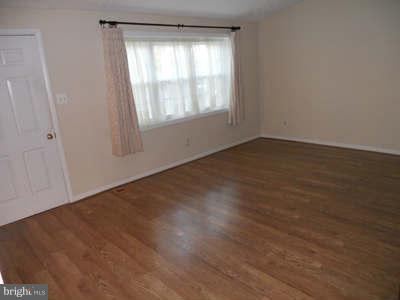 5316 Balistan Road Baltimore, MD 21237 - Photo 1 of 18 Living Room