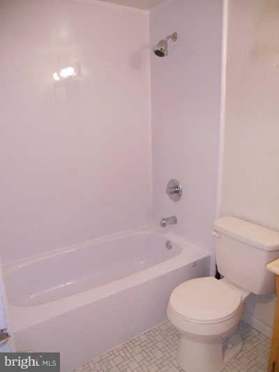 5316 Balistan Road Baltimore, MD 21237 - Photo 17 of 18 Bath
