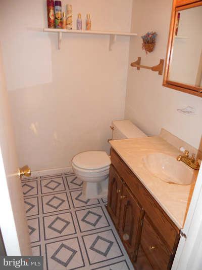 5316 Balistan Road Baltimore, MD 21237 - Photo 18 of 18 Bath