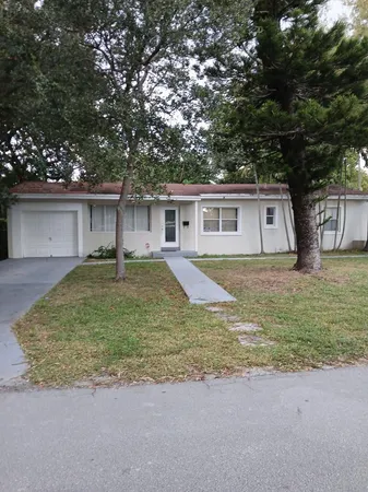 $2,950 | 5759 Southwest 61st Street, Miami, FL 33143