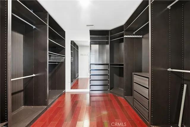 a view of a house with a big yard