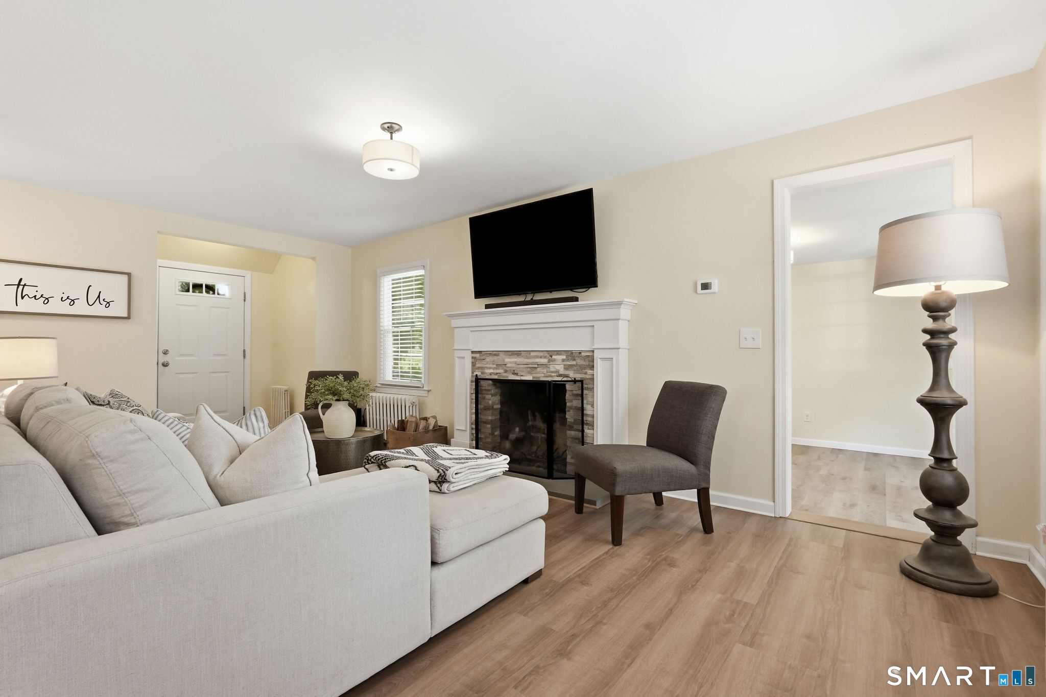 2 Martin Terrace Enfield, CT 06082 - Photo 7 of 32