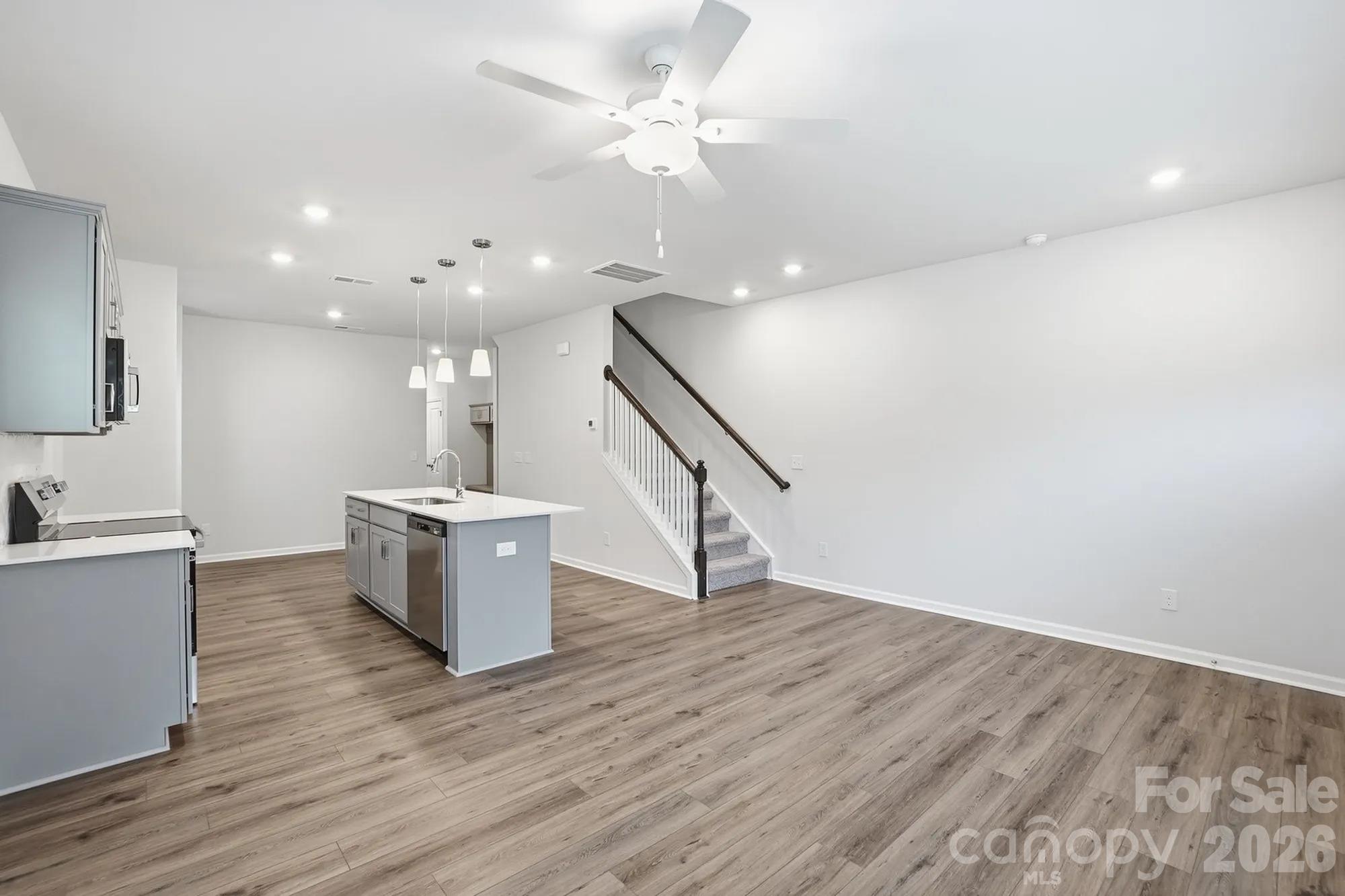 5853 Tuckaseegee Road, Unit 5 Charlotte, NC 28208 - Photo 4 of 9 Gallery Image 4