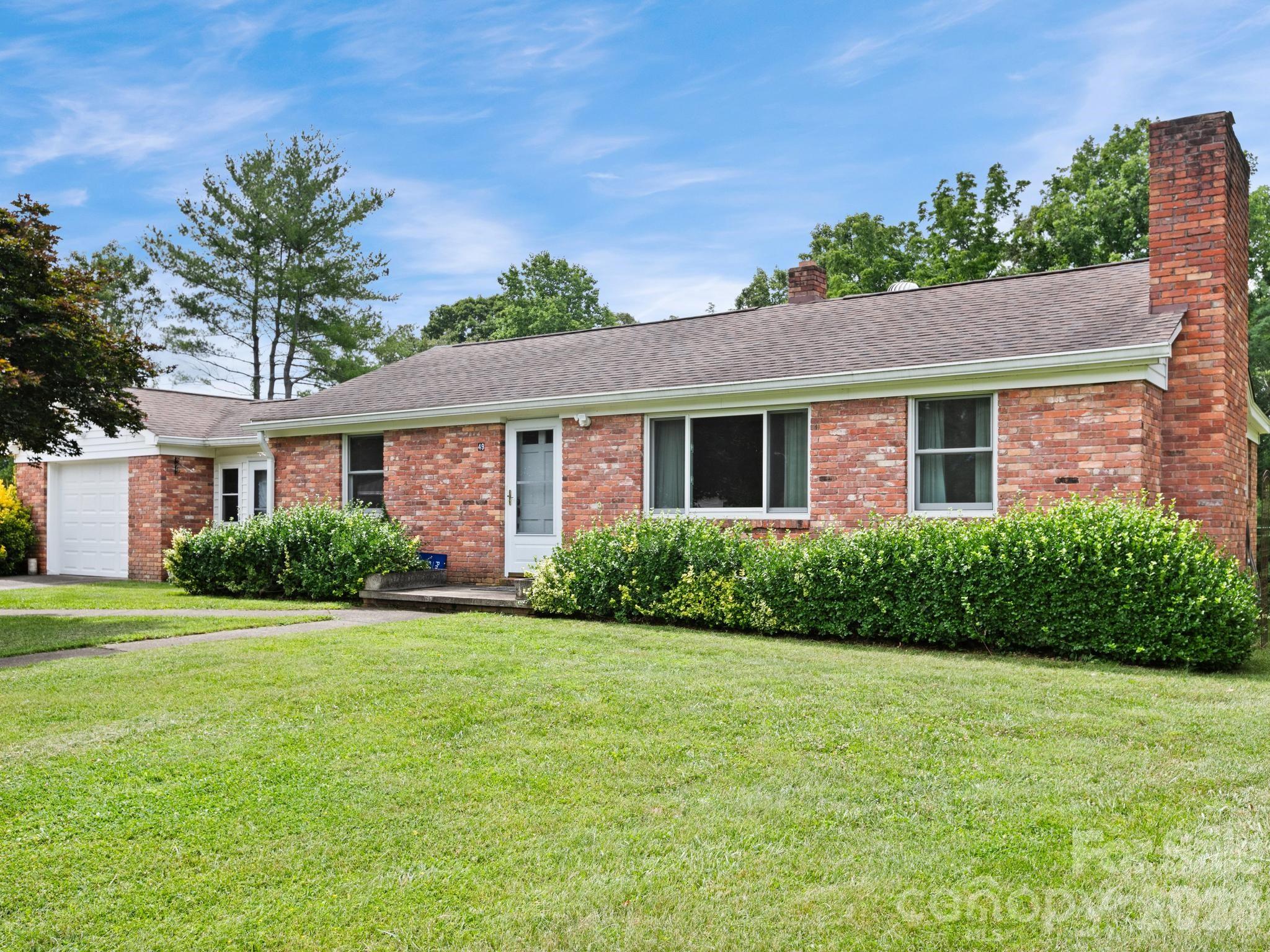 49 Hickory Tree Road Asheville, NC 28805 - Photo 3 of 22