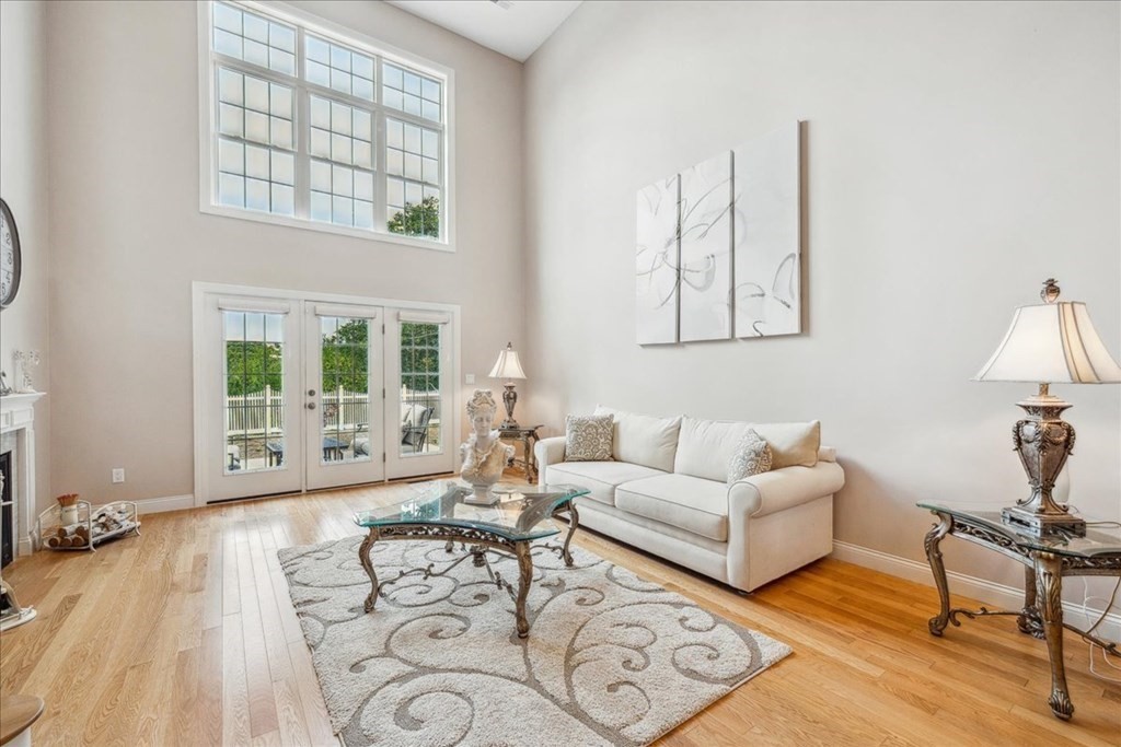 55 Kent Road Lynn, MA 01904 - Photo 3 of 42 Gallery Image 3
