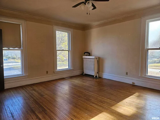 $205,000 | 728 21st Street, Rock Island, IL 61201