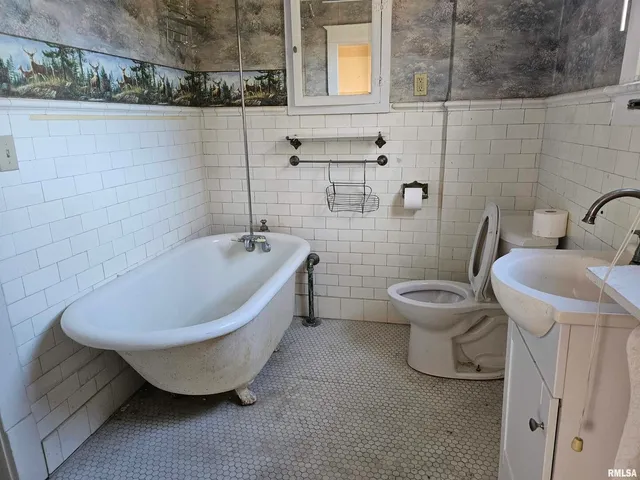 $205,000 | 728 21st Street, Rock Island, IL 61201