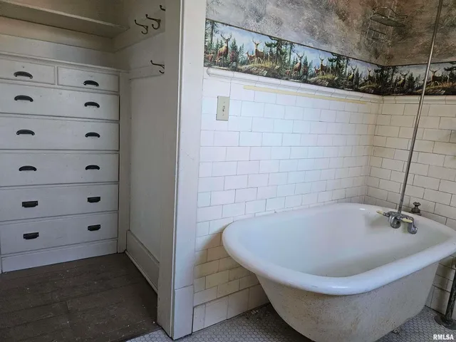 $205,000 | 728 21st Street, Rock Island, IL 61201