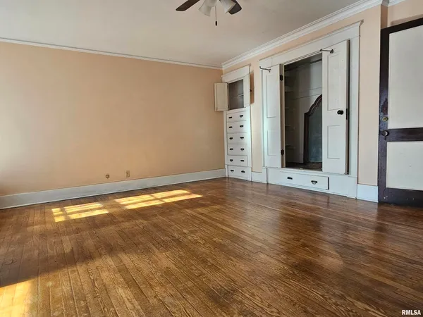 $205,000 | 728 21st Street, Rock Island, IL 61201