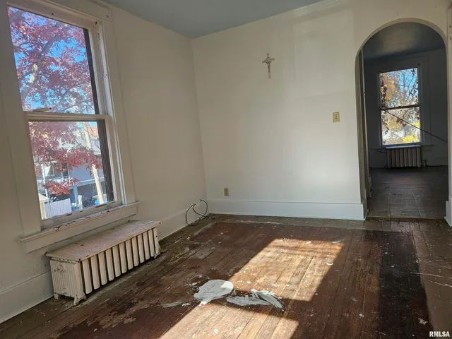 $205,000 | 728 21st Street, Rock Island, IL 61201