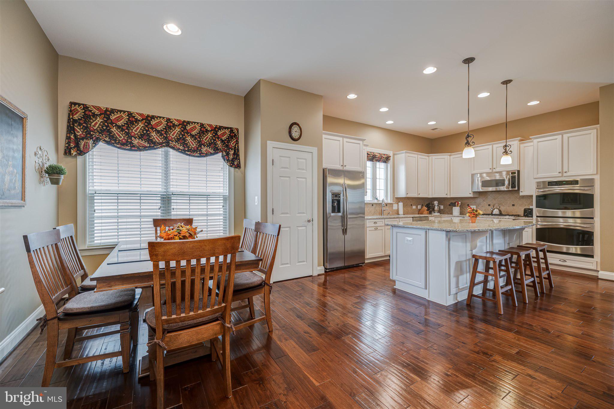 6007 Masondale Road Alexandria, VA 22315 - Photo 24 of 68 Breakfast Area and Kitchen
