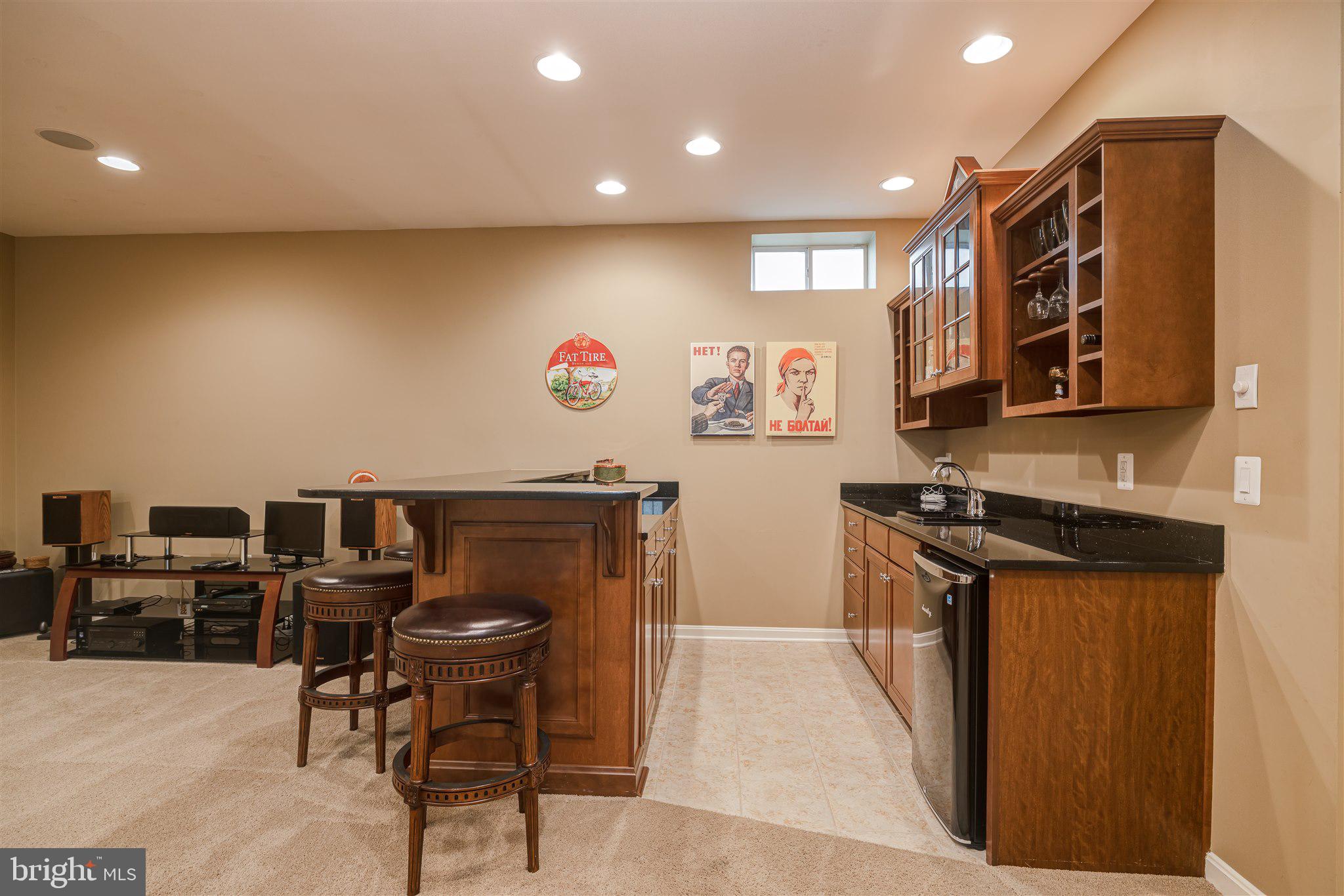 6007 Masondale Road Alexandria, VA 22315 - Photo 49 of 68 Rec Room Wet-Bar