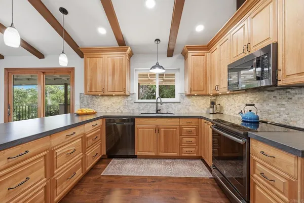 $1,150,000 | 2909 Harris Drive, Vista, CA 92084