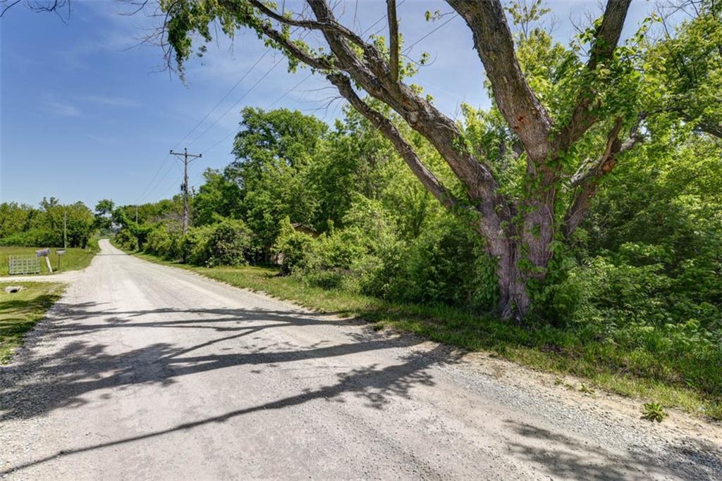 8667 Markham Road Richmond, MO 64085 - Photo 18 of 34