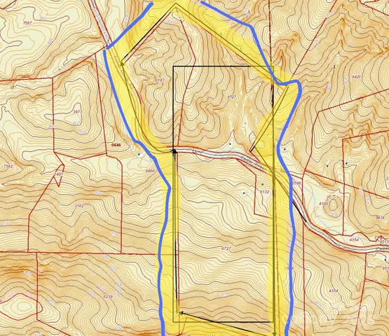 walk in entryway with wooden door