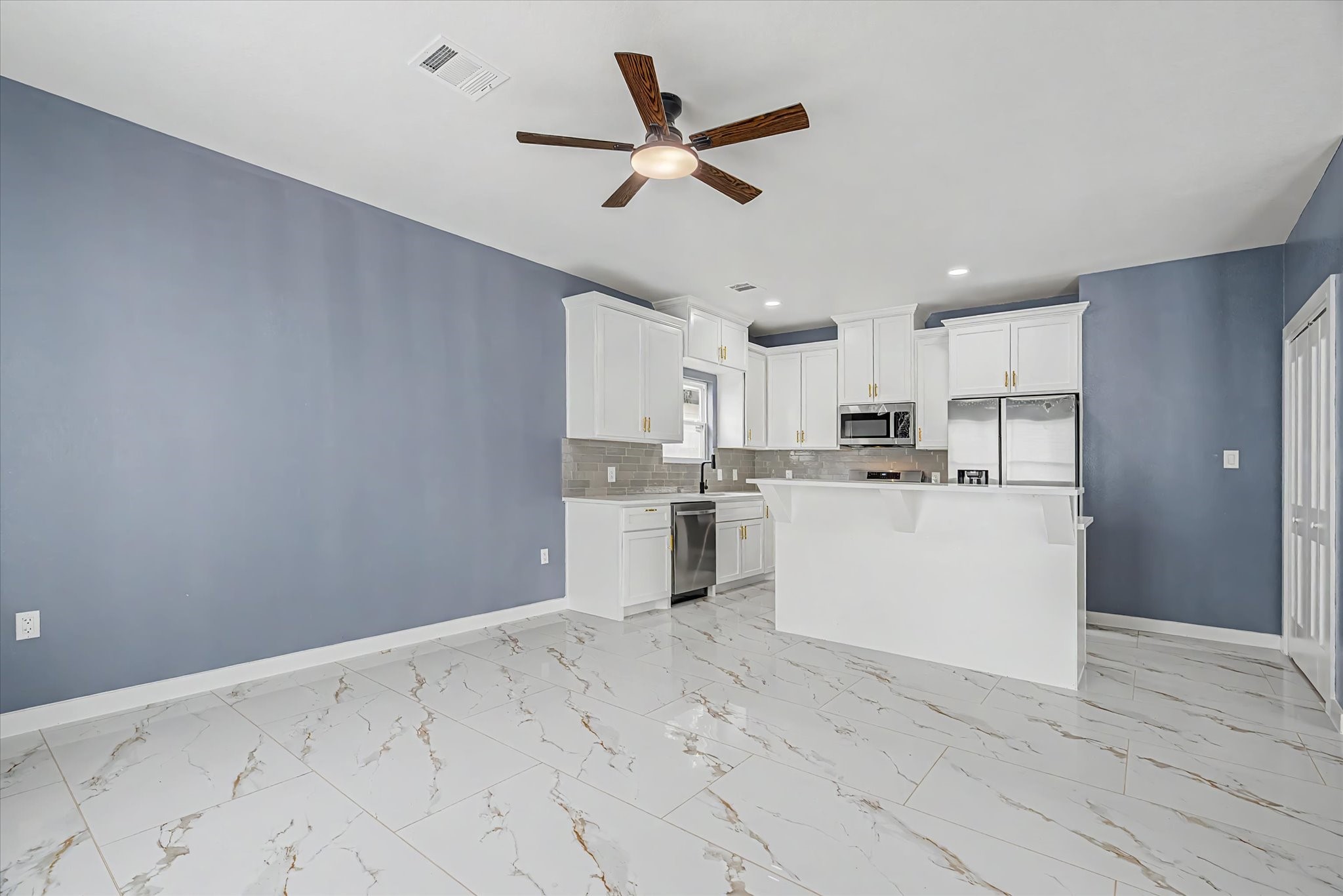 5919 Rietta Street Houston, TX 77016 - Photo 15 of 32 Gallery Image 15