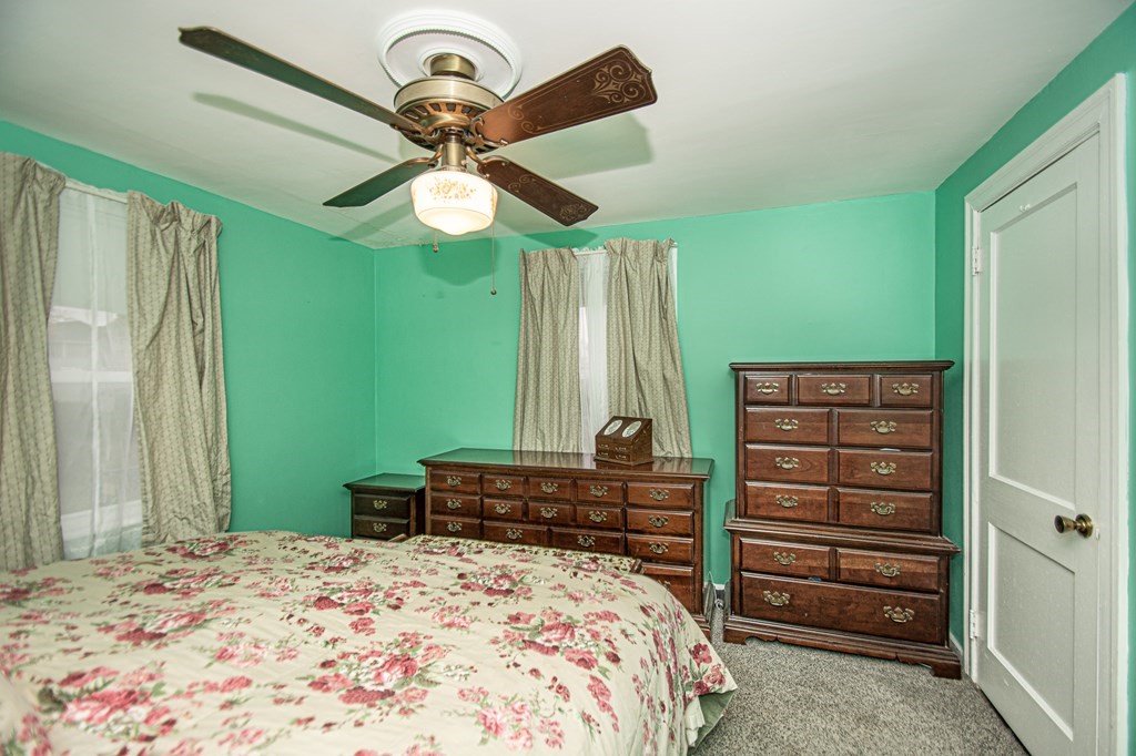 7 Colonial Road Woburn, MA 01801 - Photo 16 of 27