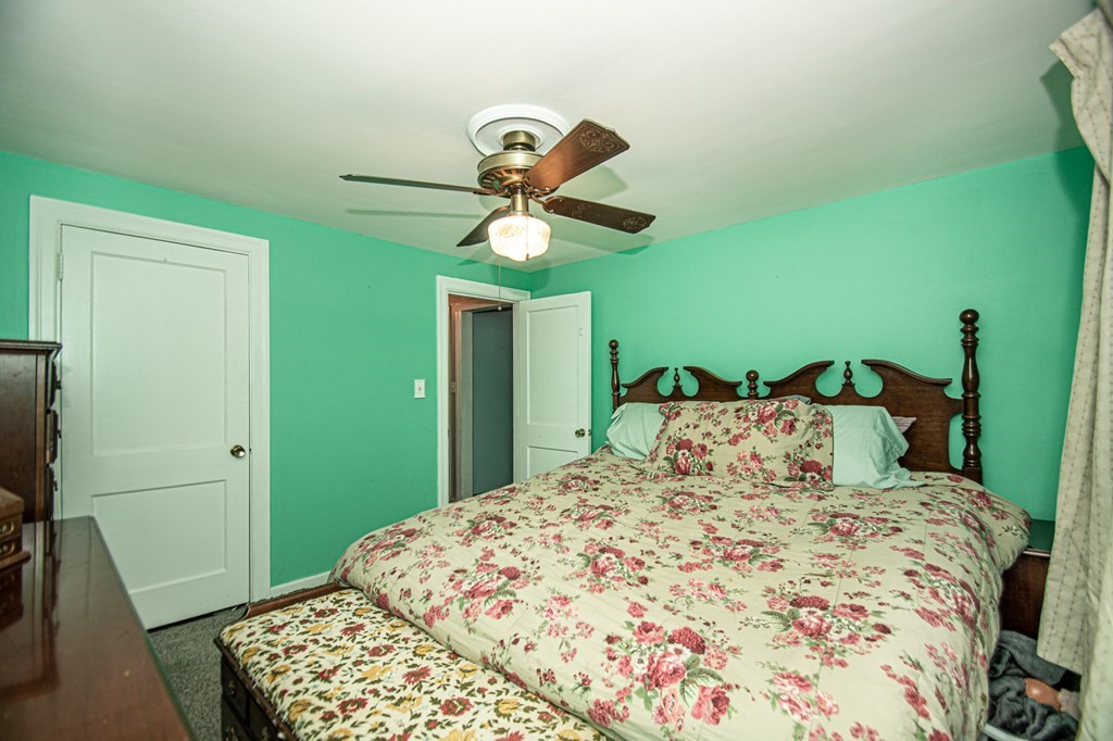 7 Colonial Road Woburn, MA 01801 - Photo 17 of 27