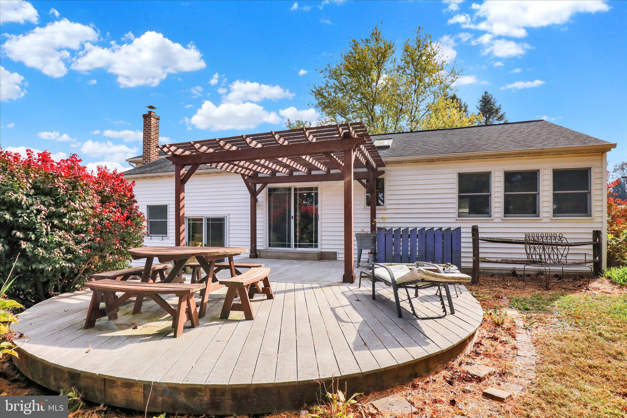280 Snavely Mill Road Lititz, PA 17543 - Photo 35 of 45 a view of a house with swimming pool and furniture