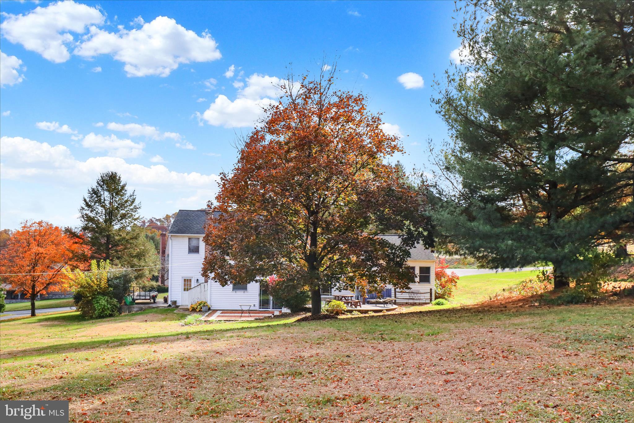 280 Snavely Mill Road Lititz, PA 17543 - Photo 41 of 45 a view of a yard in the middle of a yard
