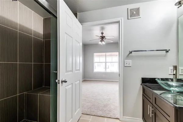 $1,925 | 3102 Kings Road, Unit 3303, Dallas, TX 75219