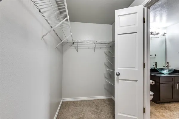 $1,925 | 3102 Kings Road, Unit 3303, Dallas, TX 75219