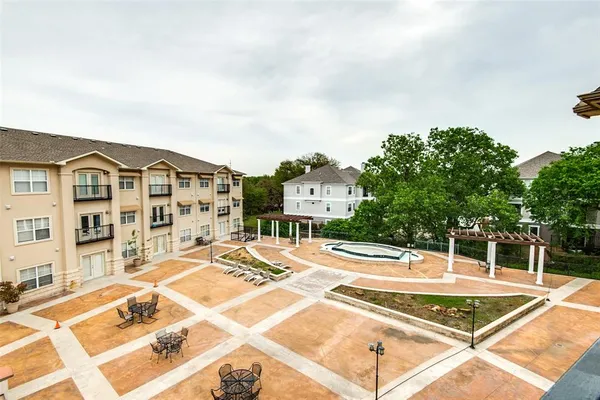 $1,925 | 3102 Kings Road, Unit 3303, Dallas, TX 75219