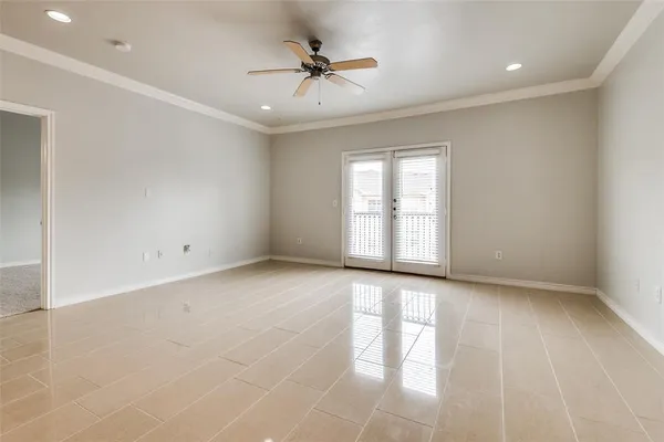 $1,925 | 3102 Kings Road, Unit 3303, Dallas, TX 75219