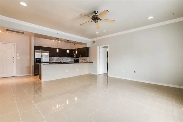 $1,925 | 3102 Kings Road, Unit 3303, Dallas, TX 75219