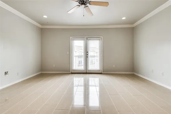 $1,925 | 3102 Kings Road, Unit 3303, Dallas, TX 75219