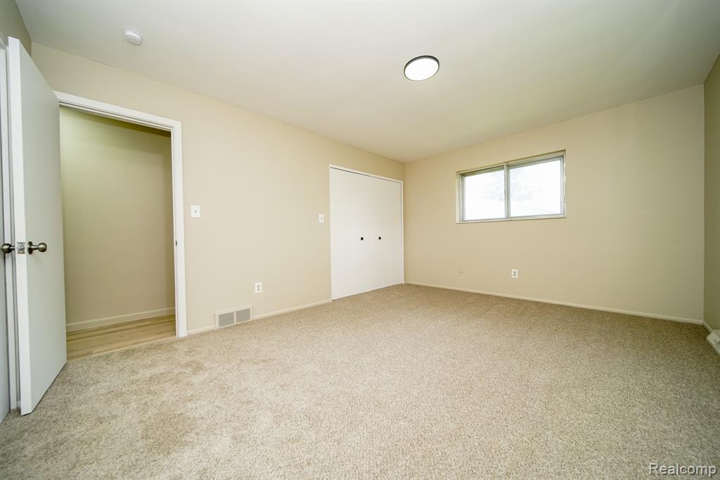 2949 Lacota Road Waterford, MI 48328 - Photo 43 of 67 Gallery Image 43