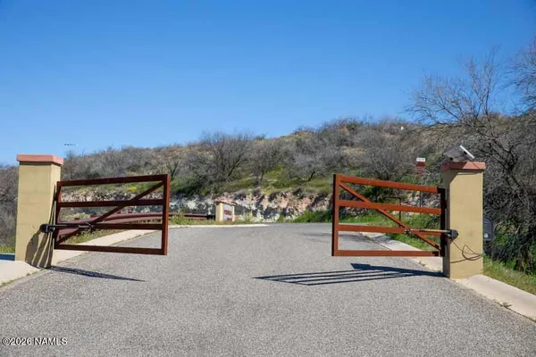 a view of outdoor space with city view