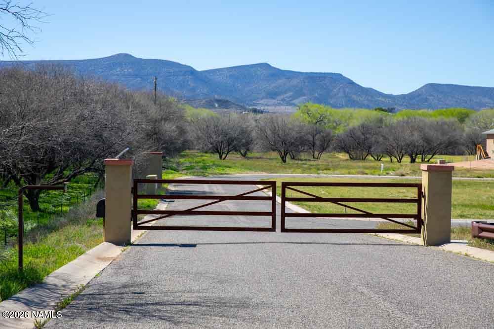 1097 Amber Way Camp Verde, AZ 86322 - Photo 3 of 22 a view of outdoor space and city view