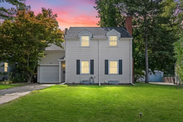 $224,900 | 507 Manchester Road, Normal, IL 61761