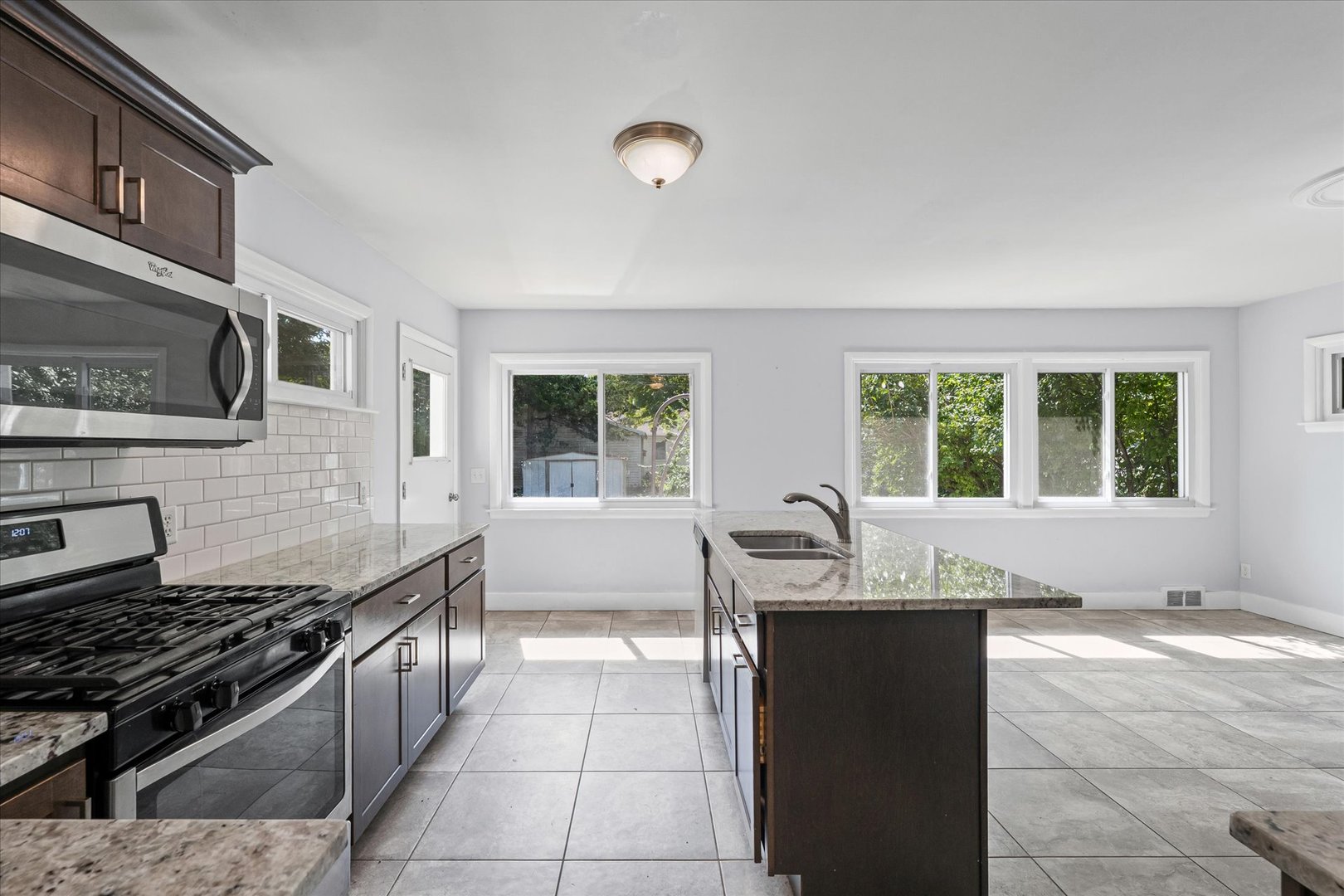 507 Manchester Road Normal, IL 61761 - Photo 17 of 34