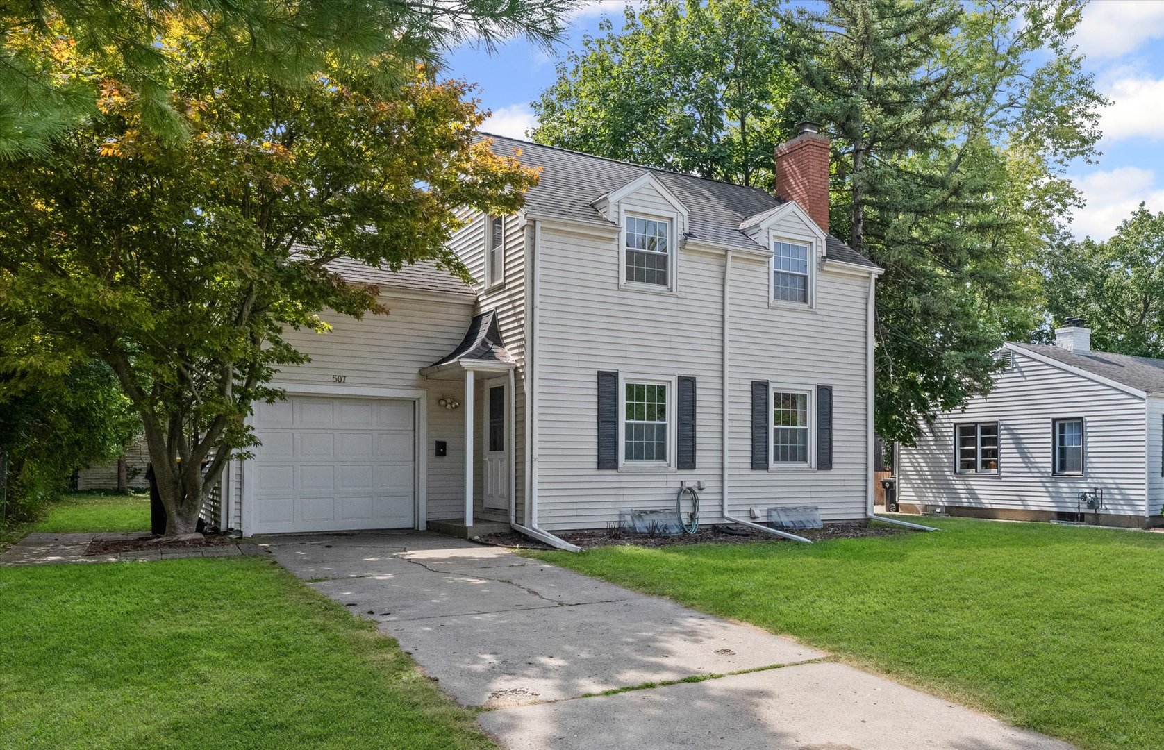 507 Manchester Road Normal, IL 61761 - Photo 2 of 34