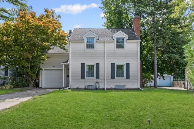 $224,900 | 507 Manchester Road, Normal, IL 61761