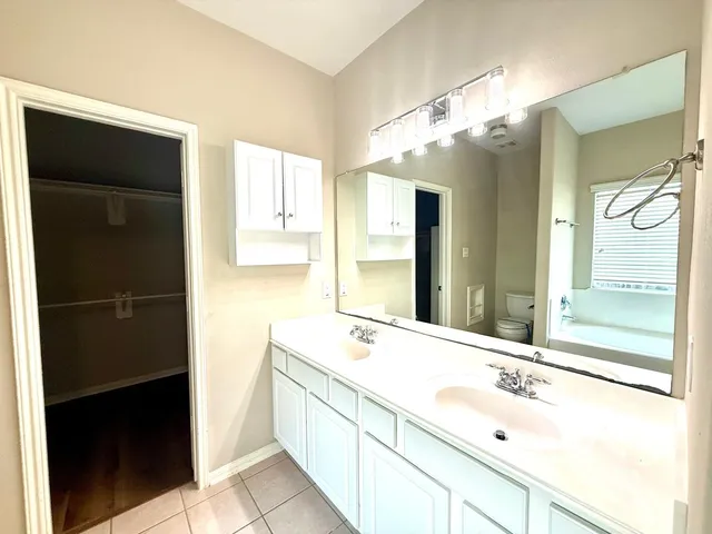 $3,100 | 107 West Spindle Tree Circle, The Woodlands, TX 77382