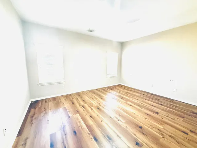 $3,100 | 107 West Spindle Tree Circle, The Woodlands, TX 77382