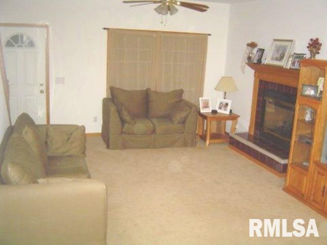 460 Rhonda Road New Liberty, IA 52765 - Photo 4 of 9 Gallery Image 4